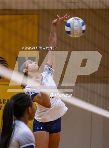 Thumbnail 3 in Fayetteville Academy vs Northwood Temple Academy (NCISAA 2A State Second Round) photogallery.