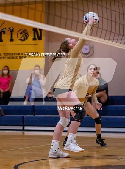 Thumbnail 1 in Fayetteville Academy vs Northwood Temple Academy (NCISAA 2A State Second Round) photogallery.