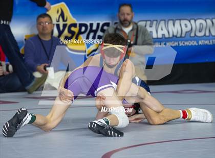 Thumbnail 2 in NYSPHSAA D1 Wrestling Championships (Semifinals 99 -126 lbs) photogallery.