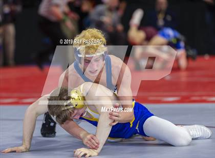 Thumbnail 3 in NYSPHSAA D1 Wrestling Championships (Semifinals 99 -126 lbs) photogallery.