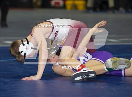 Thumbnail 1 in NYSPHSAA D1 Wrestling Championships (Semifinals 99 -126 lbs) photogallery.