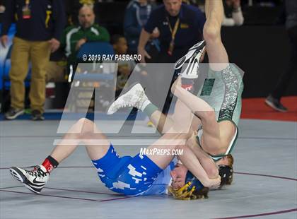 Thumbnail 1 in NYSPHSAA D1 Wrestling Championships (Semifinals 99 -126 lbs) photogallery.