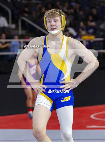 Thumbnail 3 in NYSPHSAA D1 Wrestling Championships (Semifinals 99 -126 lbs) photogallery.