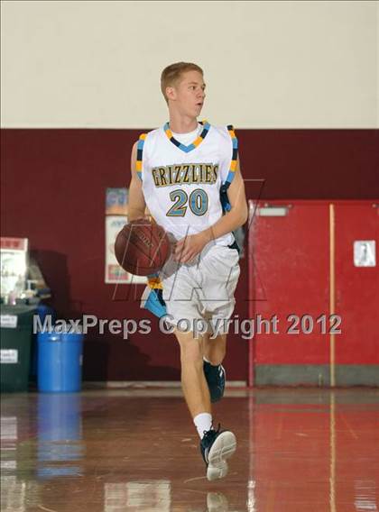Thumbnail 1 in Los Osos vs. Desert Hot Springs (MaxPreps Holiday Classic) photogallery.
