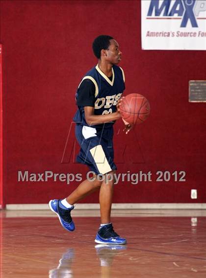 Thumbnail 1 in Los Osos vs. Desert Hot Springs (MaxPreps Holiday Classic) photogallery.