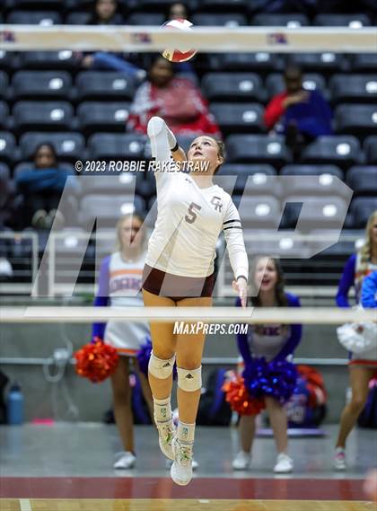 Thumbnail 2 in Grand Oaks vs. Cinco Ranch (UIL 6A Volleyball Final) photogallery.