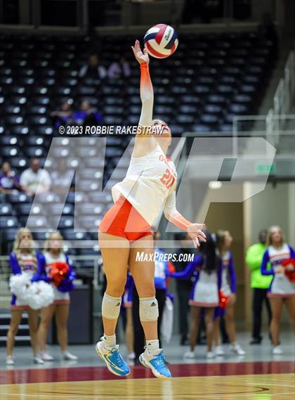 Thumbnail 3 in Grand Oaks vs. Cinco Ranch (UIL 6A Volleyball Final) photogallery.
