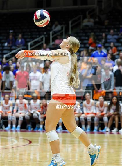 Thumbnail 2 in Grand Oaks vs. Cinco Ranch (UIL 6A Volleyball Final) photogallery.