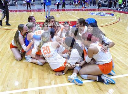 Thumbnail 3 in Grand Oaks vs. Cinco Ranch (UIL 6A Volleyball Final) photogallery.