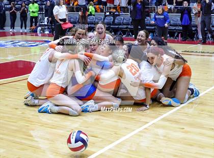 Thumbnail 3 in Grand Oaks vs. Cinco Ranch (UIL 6A Volleyball Final) photogallery.