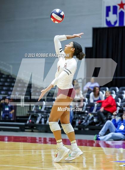 Thumbnail 1 in Grand Oaks vs. Cinco Ranch (UIL 6A Volleyball Final) photogallery.