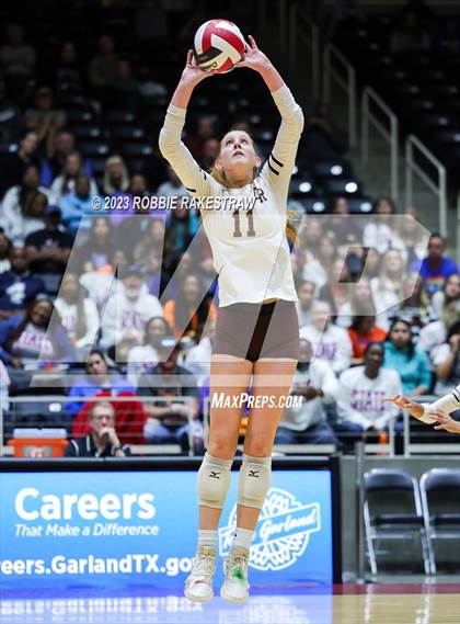 Thumbnail 1 in Grand Oaks vs. Cinco Ranch (UIL 6A Volleyball Final) photogallery.