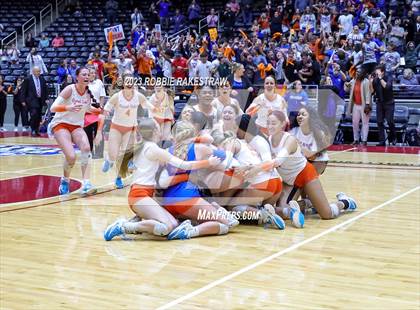 Thumbnail 2 in Grand Oaks vs. Cinco Ranch (UIL 6A Volleyball Final) photogallery.
