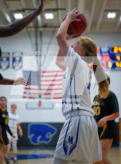 Thumbnail 1 in Gilbert @ Mesquite photogallery.
