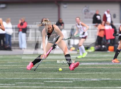 Thumbnail 1 in Warwick @ Palmyra (PIAA 2A Round Four Playoff) photogallery.
