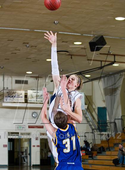 Thumbnail 3 in Camarillo [Adolfo] vs Nordhoff (Santa Barbara Holiday Classic) photogallery.