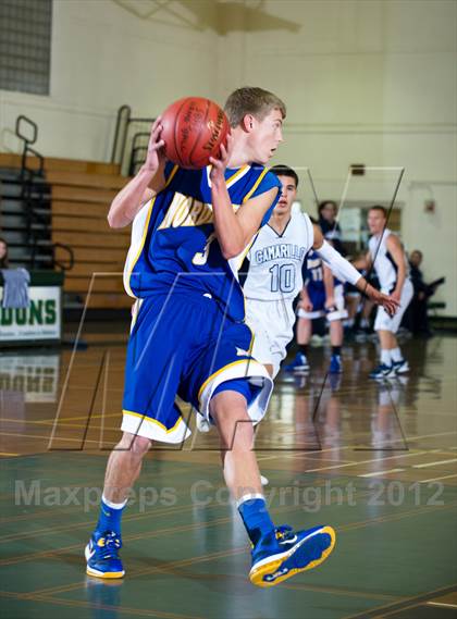 Thumbnail 2 in Camarillo [Adolfo] vs Nordhoff (Santa Barbara Holiday Classic) photogallery.