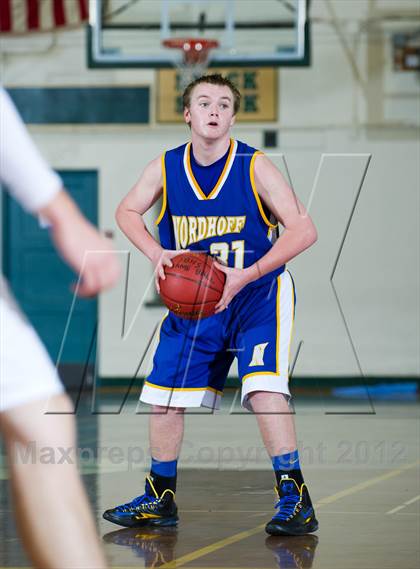 Thumbnail 2 in Camarillo [Adolfo] vs Nordhoff (Santa Barbara Holiday Classic) photogallery.