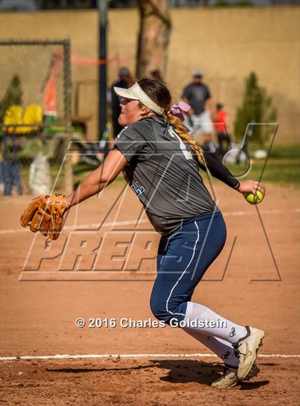 Thumbnail 3 in Agoura vs North photogallery.