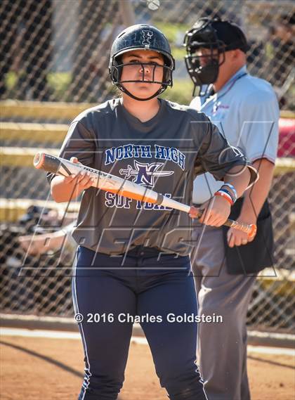 Thumbnail 2 in Agoura vs North photogallery.