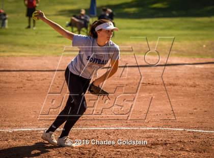 Thumbnail 3 in Agoura vs North photogallery.