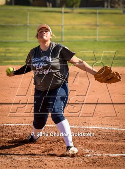 Thumbnail 2 in Agoura vs North photogallery.
