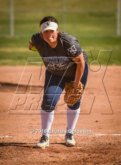 Thumbnail 3 in Agoura vs North photogallery.