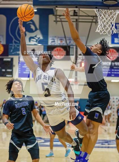Thumbnail 1 in Newton vs Norcross (Hawks-Naismith Holiday Classic) photogallery.