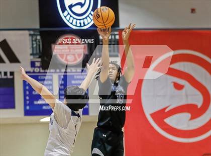 Thumbnail 3 in Newton vs Norcross (Hawks-Naismith Holiday Classic) photogallery.