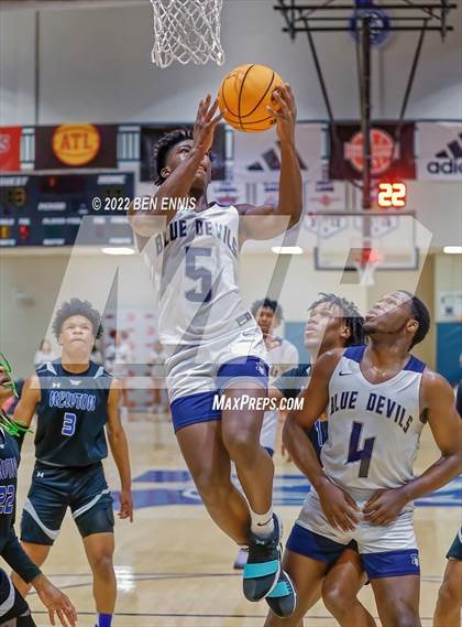 Thumbnail 1 in Newton vs Norcross (Hawks-Naismith Holiday Classic) photogallery.