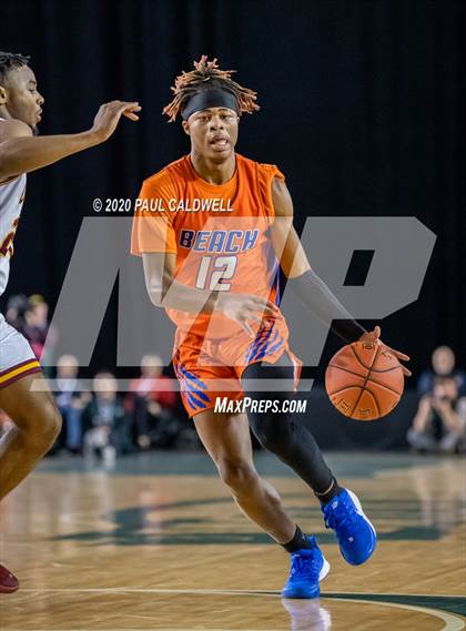 Thumbnail 1 in Rainier Beach vs. O'Dea (WIAA 3A Semifinal)  photogallery.