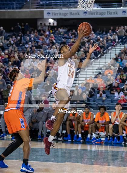 Thumbnail 2 in Rainier Beach vs. O'Dea (WIAA 3A Semifinal)  photogallery.
