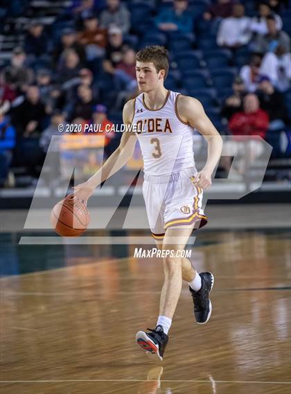Thumbnail 2 in Rainier Beach vs. O'Dea (WIAA 3A Semifinal)  photogallery.