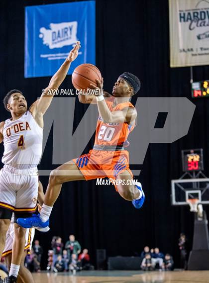 Thumbnail 2 in Rainier Beach vs. O'Dea (WIAA 3A Semifinal)  photogallery.