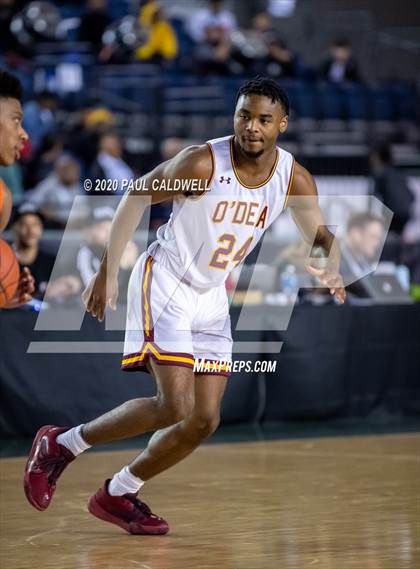 Thumbnail 3 in Rainier Beach vs. O'Dea (WIAA 3A Semifinal)  photogallery.