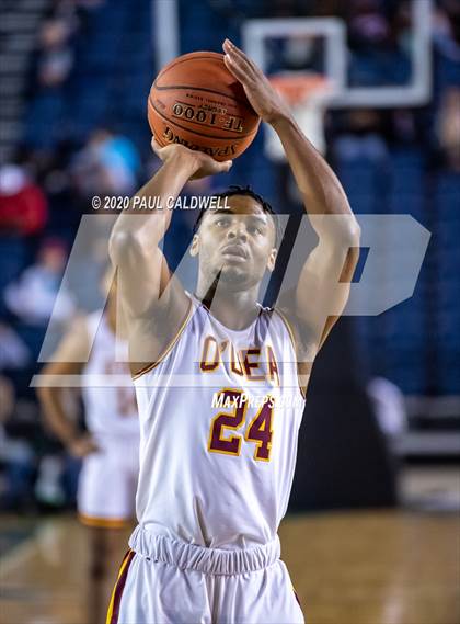 Thumbnail 2 in Rainier Beach vs. O'Dea (WIAA 3A Semifinal)  photogallery.