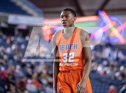 Thumbnail 3 in Rainier Beach vs. O'Dea (WIAA 3A Semifinal)  photogallery.