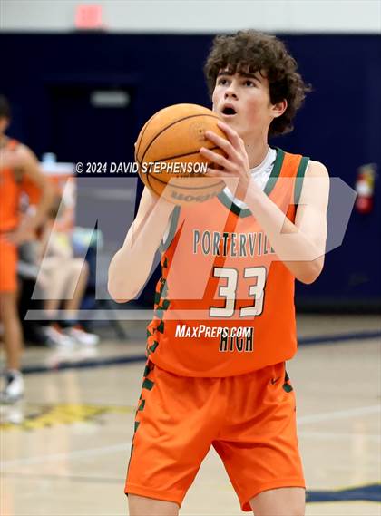 Thumbnail 2 in Porterville vs. Oxnard (Optimist Tournament) photogallery.