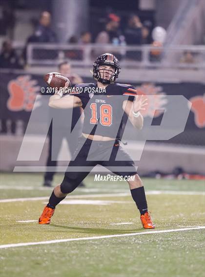 Thumbnail 1 in Folsom @ Central (CIF State 1-AA NorCal Championship) photogallery.