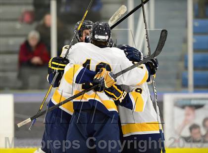 Thumbnail 1 in Conard @ Simsbury photogallery.
