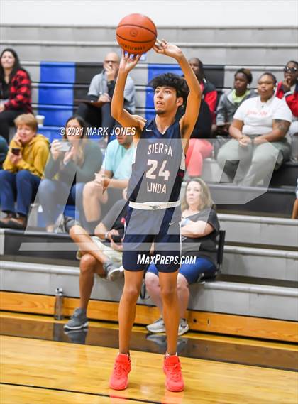 Thumbnail 2 in Williams Field vs. Sierra Linda (Valley Christian Boys Basketball Thanksgiving Tournament) photogallery.