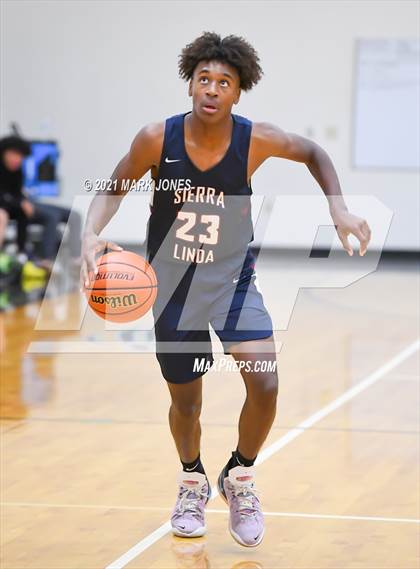 Thumbnail 2 in Williams Field vs. Sierra Linda (Valley Christian Boys Basketball Thanksgiving Tournament) photogallery.