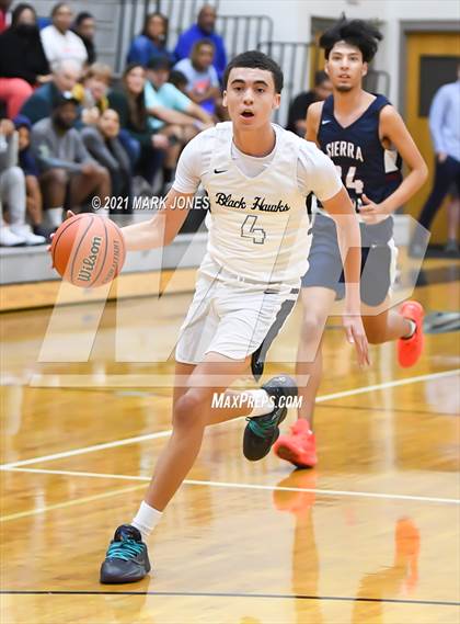 Thumbnail 2 in Williams Field vs. Sierra Linda (Valley Christian Boys Basketball Thanksgiving Tournament) photogallery.