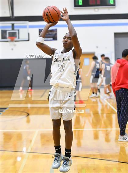Thumbnail 3 in Williams Field vs. Sierra Linda (Valley Christian Boys Basketball Thanksgiving Tournament) photogallery.