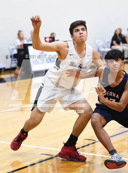 Thumbnail 1 in Williams Field vs. Sierra Linda (Valley Christian Boys Basketball Thanksgiving Tournament) photogallery.