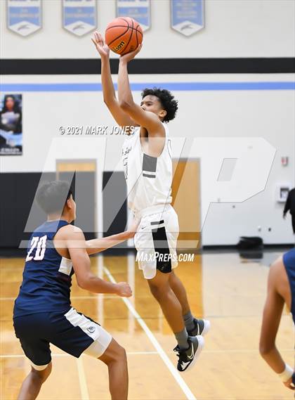 Thumbnail 2 in Williams Field vs. Sierra Linda (Valley Christian Boys Basketball Thanksgiving Tournament) photogallery.