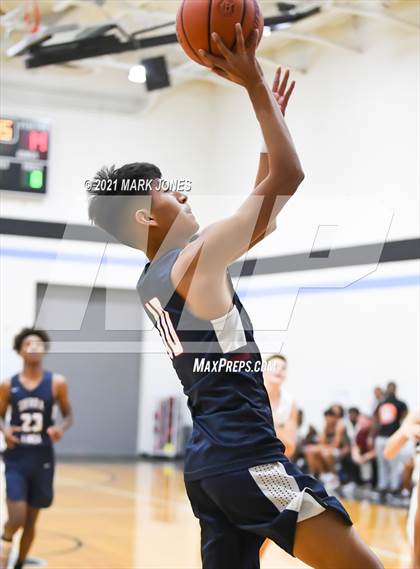 Thumbnail 3 in Williams Field vs. Sierra Linda (Valley Christian Boys Basketball Thanksgiving Tournament) photogallery.