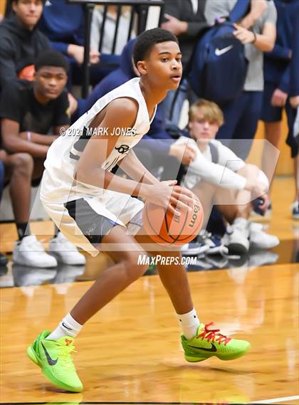 Thumbnail 1 in Williams Field vs. Sierra Linda (Valley Christian Boys Basketball Thanksgiving Tournament) photogallery.