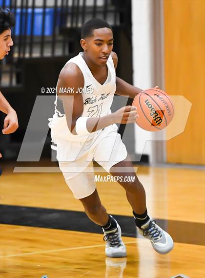Thumbnail 2 in Williams Field vs. Sierra Linda (Valley Christian Boys Basketball Thanksgiving Tournament) photogallery.