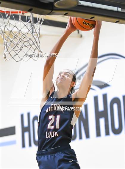 Thumbnail 2 in Williams Field vs. Sierra Linda (Valley Christian Boys Basketball Thanksgiving Tournament) photogallery.